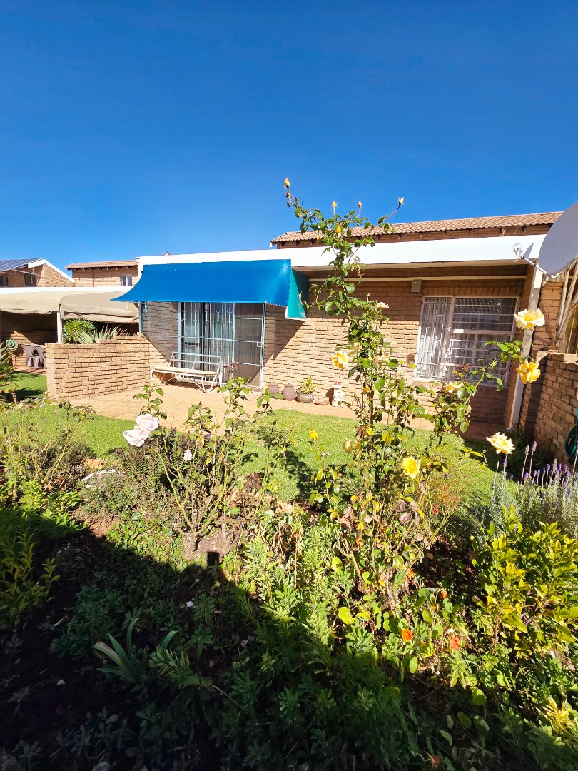 1 Bedroom Property for Sale in Oudorp North West